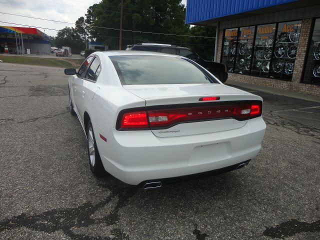 Dodge Charger 2011 photo 3