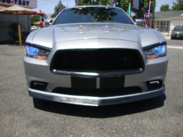 Dodge Charger 2011 photo 3