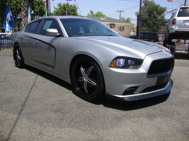 Dodge Charger 2011 photo 4