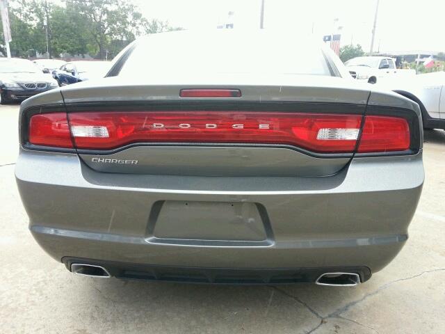 Dodge Charger 2012 photo 2