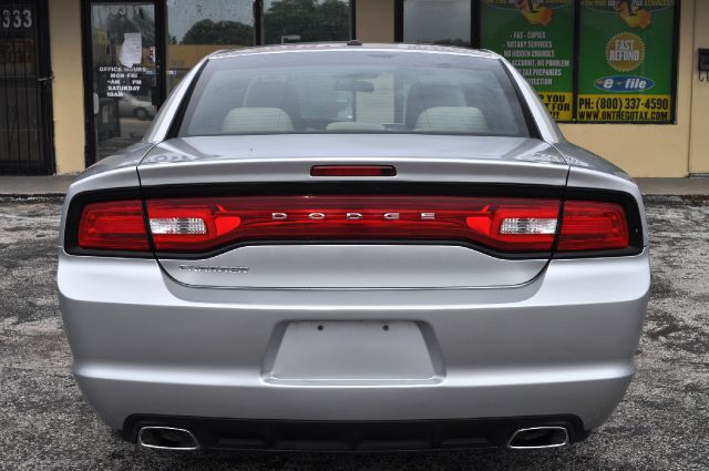 Dodge Charger 2012 photo 2