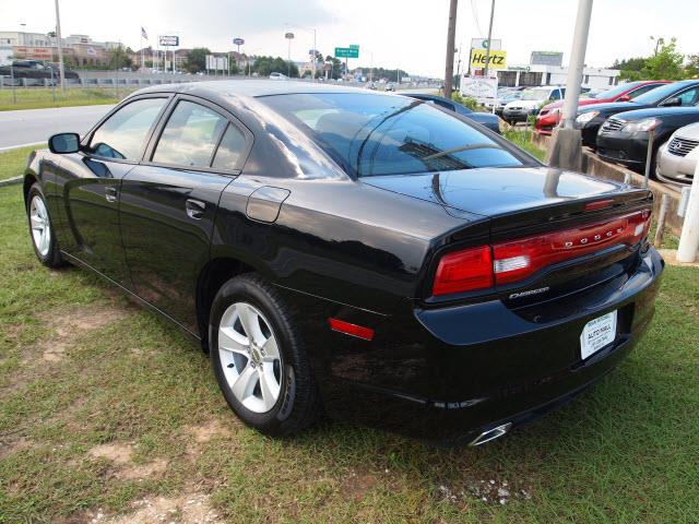 Dodge Charger SE Sedan