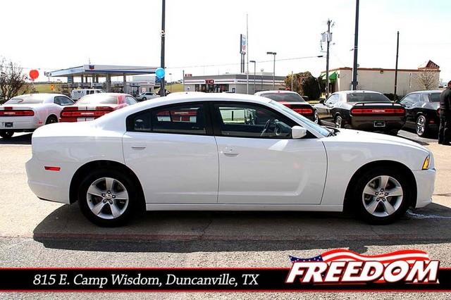 Dodge Charger 2013 photo 19