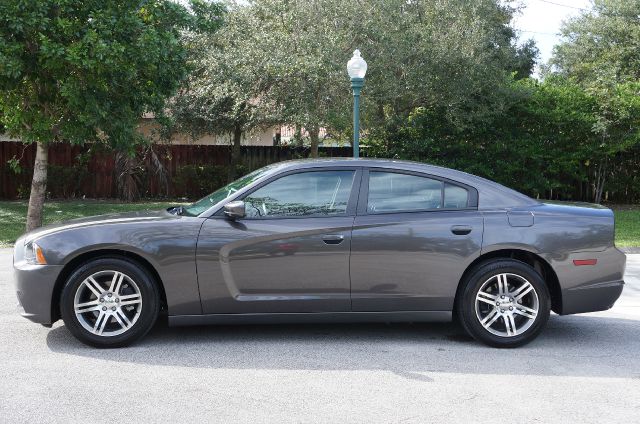 Dodge Charger 2013 photo 2