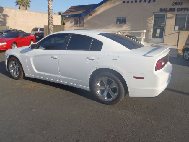 Dodge Charger 2013 photo 2