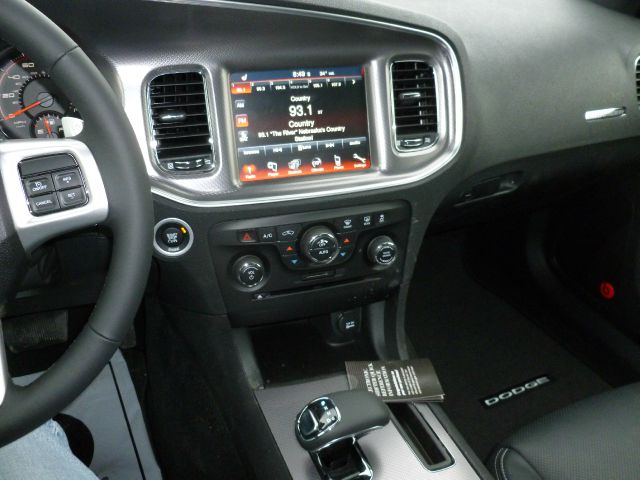 Dodge Charger 2013 photo 8