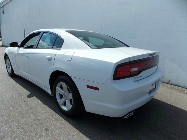 Dodge Charger 2013 photo 2