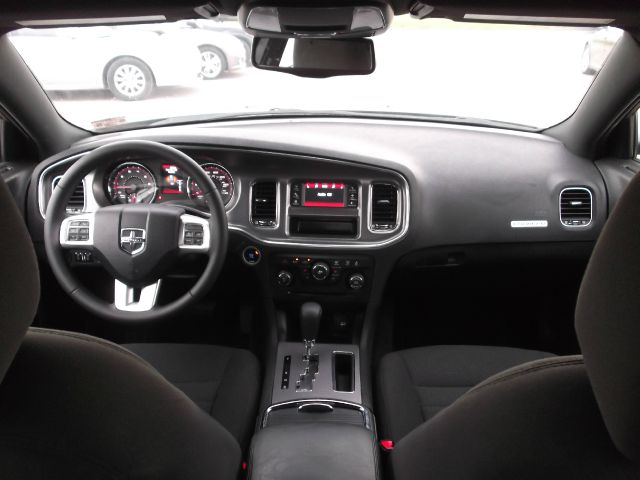 Dodge Charger 2013 photo 2