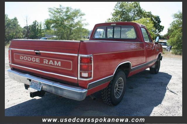 Dodge D150 Pickup 1985 photo 5