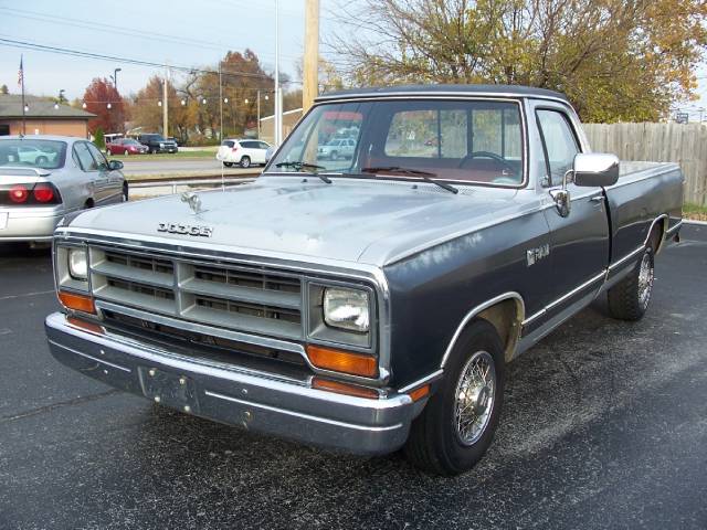 Used Dodge D150 Pickup Base 1988 Details. Buy used Dodge D150 Pickup ...