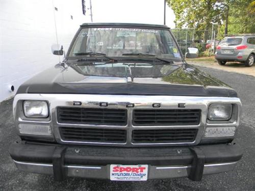 Dodge D250 Pickup 1993 photo 1