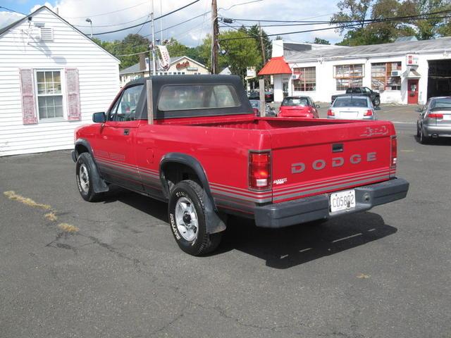 Dodge Dakota 1989 photo 3