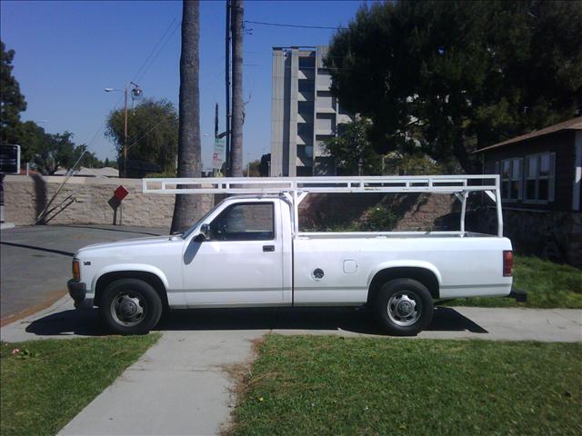 Dodge Dakota 1990 photo 2