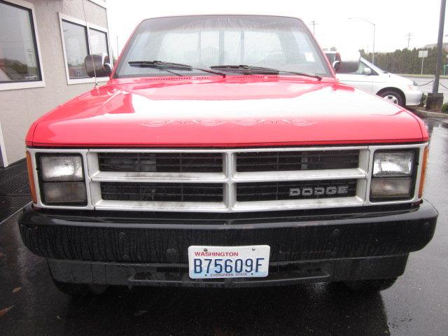 Dodge Dakota 1990 photo 2