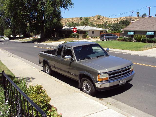 Dodge Dakota 1992 photo 1