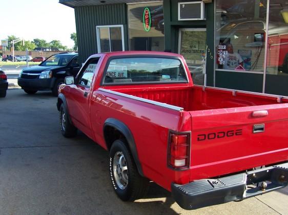 Dodge Dakota 1996 photo 2