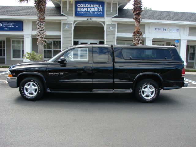 Dodge Dakota Premier 4x4 SUV Pickup Truck