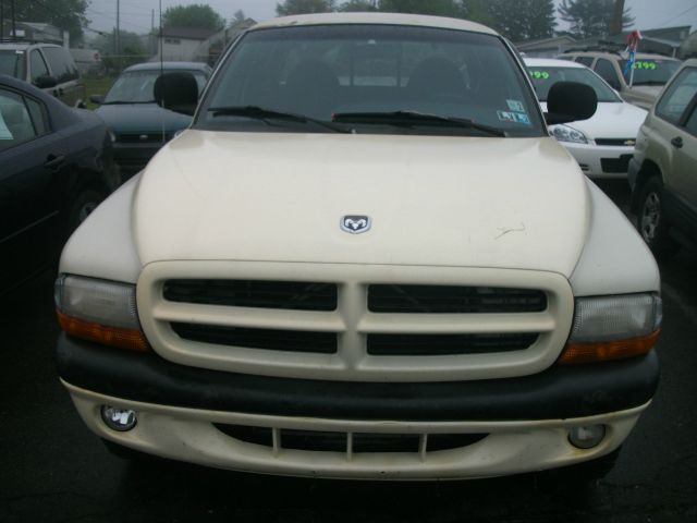 Dodge Dakota 2dr Sport Coupe AMG Pickup Truck