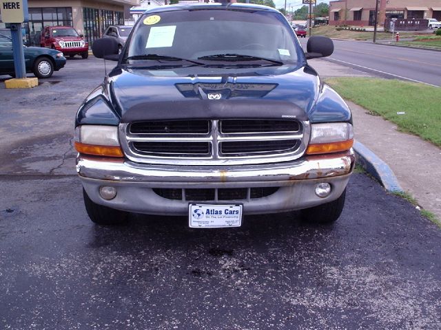 Dodge Dakota Premier 4x4 SUV Pickup Truck