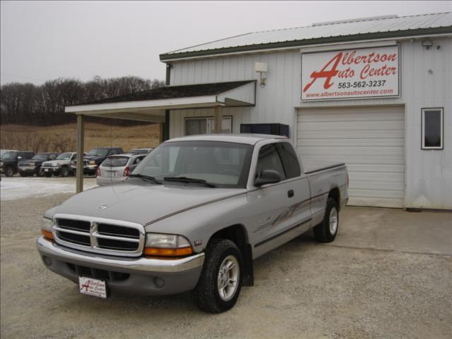 Dodge Dakota Base Pickup