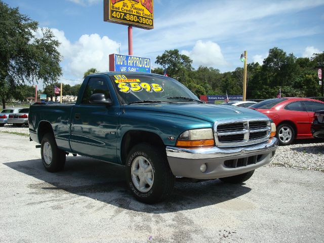 Dodge Dakota EXT WB LS 1SC P Pickup Truck