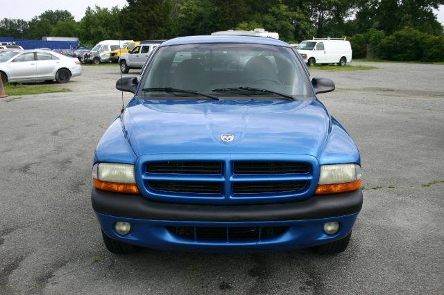 Dodge Dakota Premier 4x4 SUV Pickup Truck