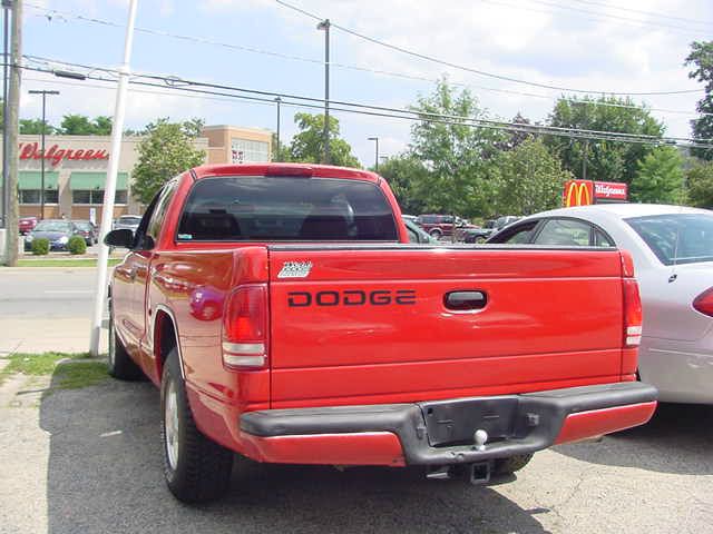 Dodge Dakota 1998 photo 2