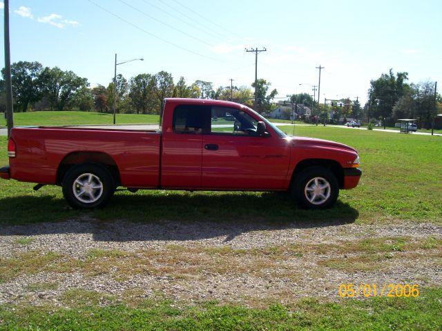 Dodge Dakota 1999 photo 2