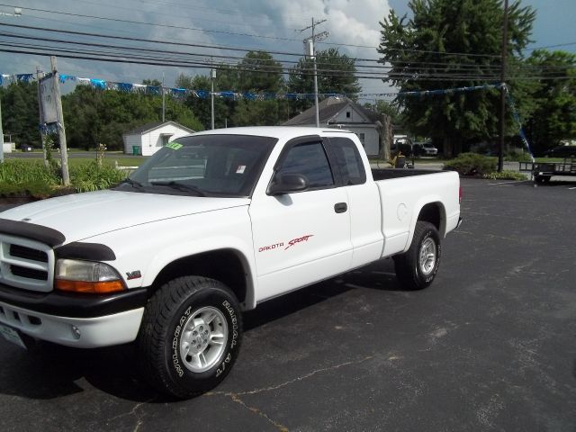 Dodge Dakota 1999 photo 2