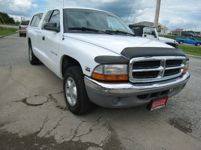 Dodge Dakota 1999 photo 2