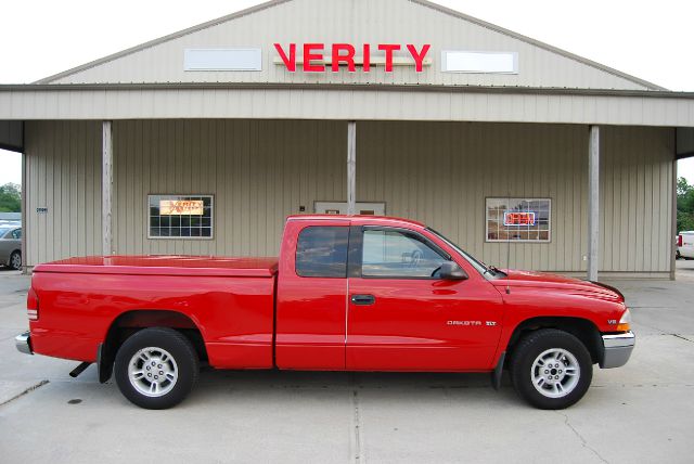 Dodge Dakota SLT Extended Cab Pickup