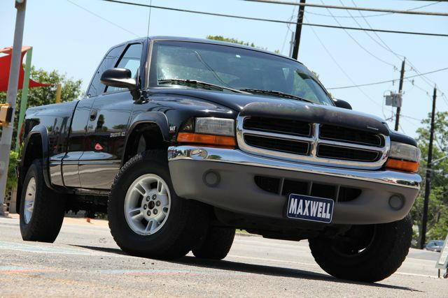 Dodge Dakota 1999 photo 11