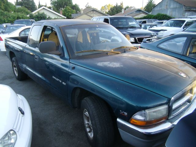 Dodge Dakota 1999 photo 2