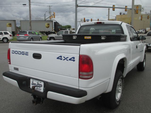 Dodge Dakota 2000 photo 15