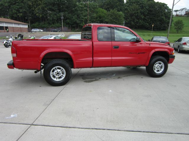 Dodge Dakota L Sport Utility Pickup Truck