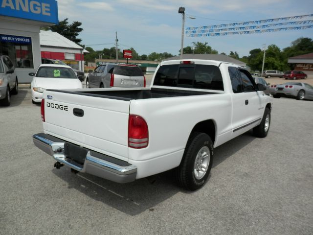 Dodge Dakota Premier 4x4 SUV Pickup Truck