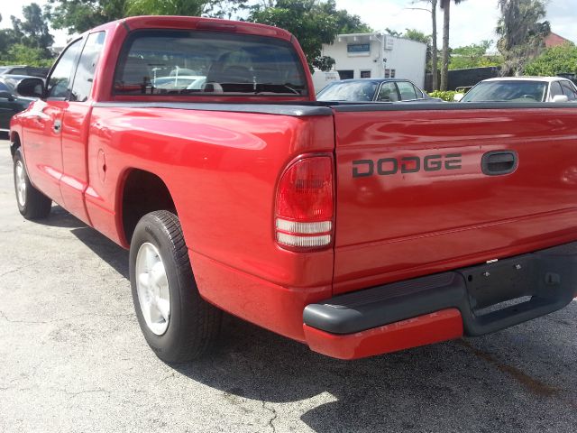 Dodge Dakota 2000 photo 1