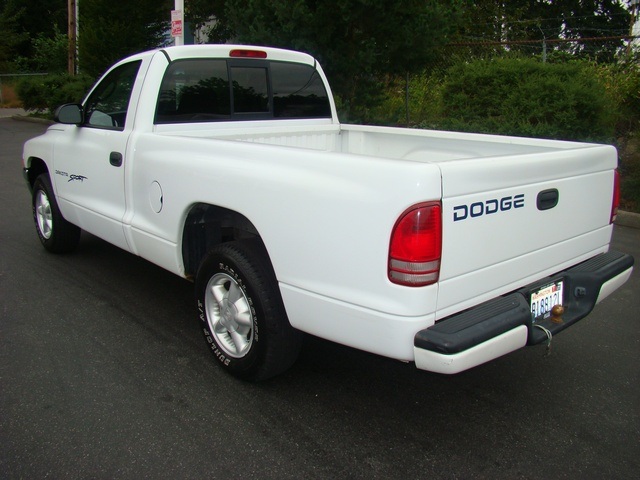 Dodge Dakota 2000 photo 2