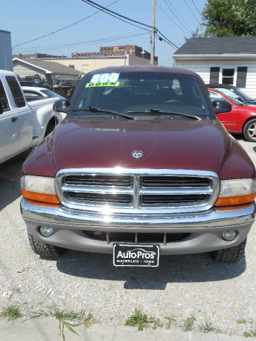 Dodge Dakota 4X4 Premier (roof) Pickup Truck