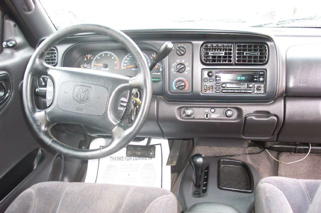 Dodge Dakota 2000 photo 1