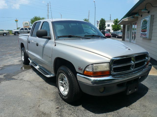 Dodge Dakota 2000 photo 2