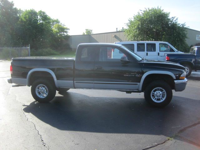 Dodge Dakota 2000 photo 1