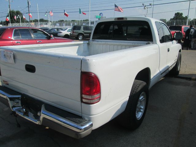 Dodge Dakota Premier 4x4 SUV Pickup Truck