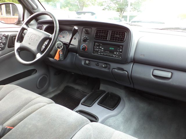 Dodge Dakota 2000 photo 1