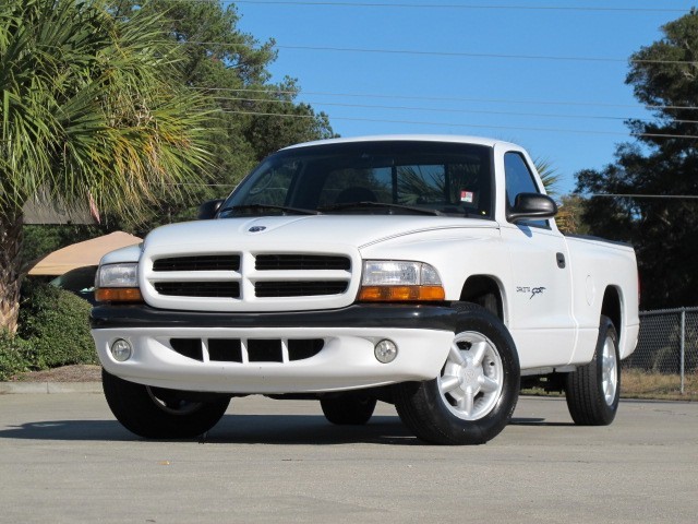 Dodge Dakota 2000 photo 1