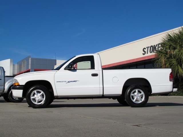 Dodge Dakota 2000 photo 2