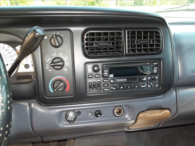 Dodge Dakota 2000 photo 2