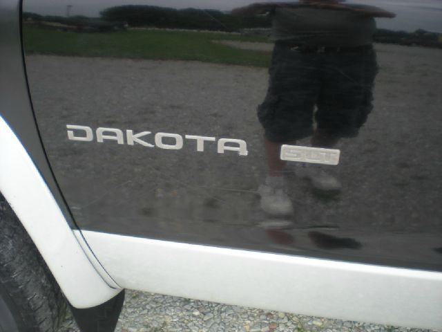 Dodge Dakota 2001 photo 2