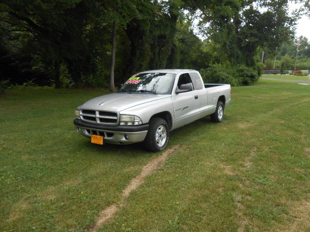 Dodge Dakota 2001 photo 2