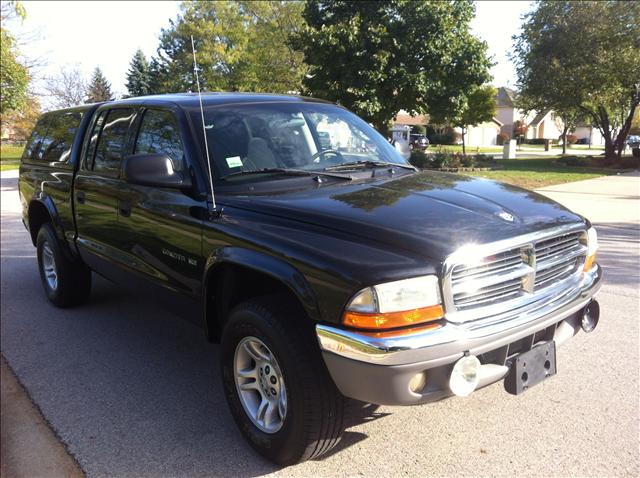 Dodge Dakota 4WD 1500 LTZ Pickup